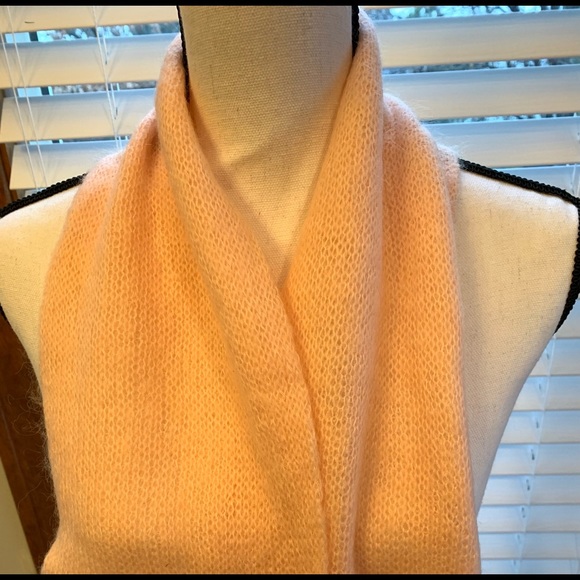 Gap Soft Pink Scarf - Picture 2 of 7